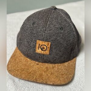 Tentree cork brimmed SnapBack hat - Gray and Tan Cork